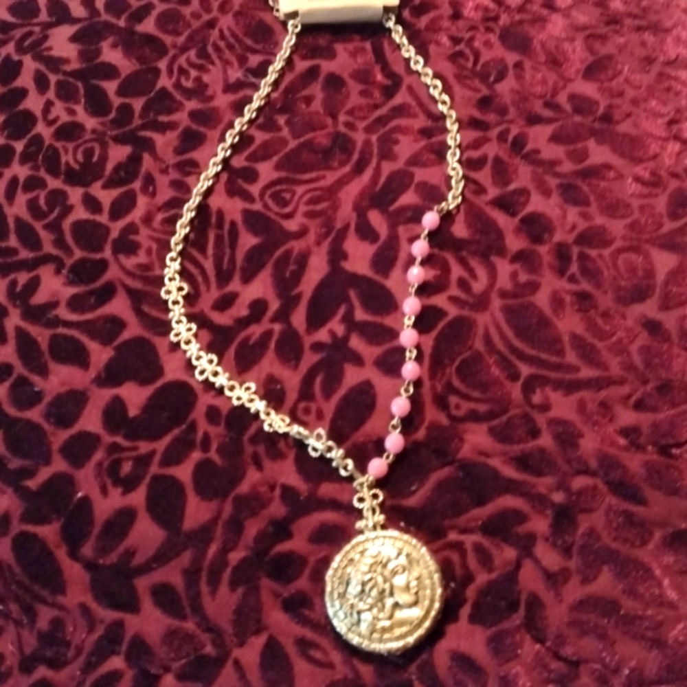 Nwt necklas